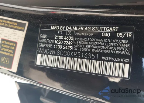 2019 Mercedes-Benz C 300 z USA, uszkodzony, nr VIN WDDWF8DB0KR516351